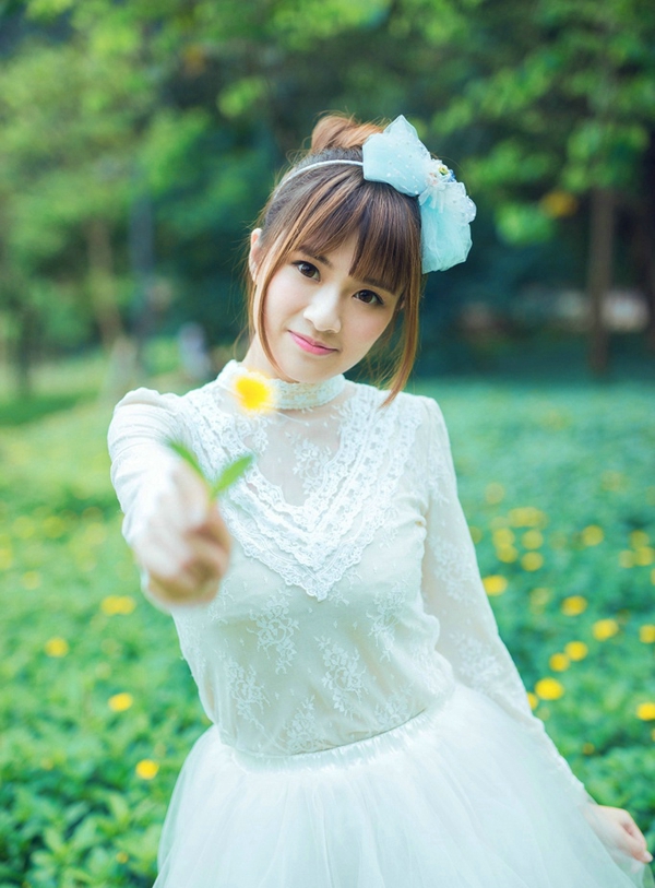 “呃~”